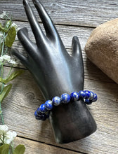 Load image into Gallery viewer, Lapis Lazuli 7 Inch Stretch Bead Bracelet Gift Southwestern