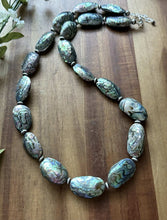 Load image into Gallery viewer, Sterling Silver Black Abalone Shell Flat Saucer Bead Necklace. 24 inch