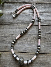 Load image into Gallery viewer, Southwestern Sterling Silver Pink Conch Bead Necklace. 22 Inch