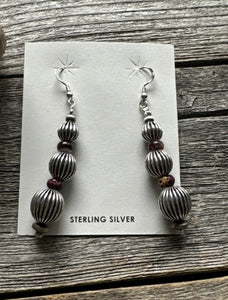 Southwestern SterlingSilver Purple Spiny  Oyster Corrugated Pearls Bead Earrings