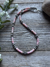 Load image into Gallery viewer, Southwestern Sterling Silver Pink Conch W Pearls Bead Necklace 18 inch Gift