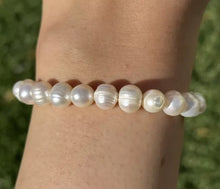 Load image into Gallery viewer, Freshwater Pearl 7 Inch Stretch Bead Bracelet Gift Southwestern