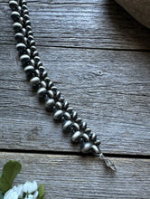Load image into Gallery viewer, Sterling Silver 5mm 6mm 8mm Pearls Bead Bracelet. 7 Inch