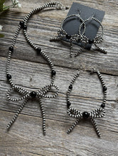 Load image into Gallery viewer, Bow Sterling Silver Black Onyx 4mm Pearls Bead Necklace Earrings Bracelet Set