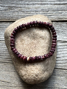 Purple Spiny Oyster Shell 7 Inch Stretch Bead Bracelet Gift