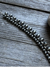 Load image into Gallery viewer, Sterling Silver 5mm 6mm 8mm Pearls Bead Bracelet. 7 Inch