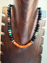 Load image into Gallery viewer, Sterling silver black onyx spiny oyster necklace 18inch