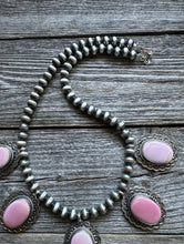 Load image into Gallery viewer, Sunshine Reeves 925 Sterling Silver Pink Conch Pearls Necklace Handmade Navajo