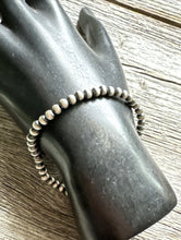 Load image into Gallery viewer, 4mm 7 Inch Stretch Sterling Silver Oxidized Pearls Bead Bracelet Southwestern