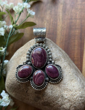 Load image into Gallery viewer, Native American Navajo Sterling Silver Purple Spiny Oyster Pendant Etta Enditto