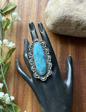 Load image into Gallery viewer, Native American Sterling Silver Kingman Turquoise Ring. Size 8. Leroy James