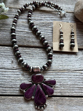 Load image into Gallery viewer, Navajo Sterling Silver Purple Spiny Oyster Pendant Necklace Earrings Set