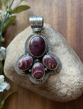 Load image into Gallery viewer, Native American Navajo Sterling Silver Purple Spiny Oyster Pendant Etta Enditto