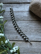 Load image into Gallery viewer, Sterling Silver 5mm 6mm 8mm Pearls Bead Bracelet. 7 Inch