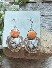Load image into Gallery viewer, Navajo Sterling Silver Wild Horse Spiny Oyster Heart Earrings. DW