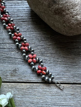 Load image into Gallery viewer, Floral Sterling Silver Red Spiny Oyster Pearls Bead Bracelet. 7 Inch