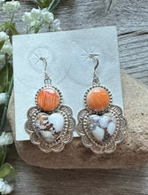 Load image into Gallery viewer, Navajo Sterling Silver Wild Horse Spiny Oyster Heart Earrings. DW