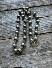 Load image into Gallery viewer, 10mm 18 inch Striped Sterling Silver Pearls Rosary Bead Necklace.