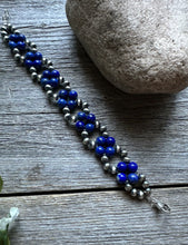 Load image into Gallery viewer, Floral Sterling Silver Blue Lapis Pearls Bead Bracelet. 7 Inch