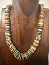 Load image into Gallery viewer, Sterling silver graduated green turquoise spiny oyster necklace