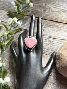Navajo 925 Sterling Silver Pink Conch Heart Adjustable Ring. AM