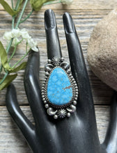 Load image into Gallery viewer, Native American Sterling Silver Kingman Turquoise Ring Size 7.5 A Jake