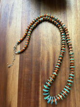 Load image into Gallery viewer, Sterling silver graduated green turquoise with spiny oyster bead necklace 34 in