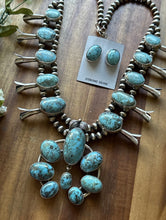 Load image into Gallery viewer, Navajo Sterling Silver White Water Turquoise Squash Blossom Pearls Necklace G