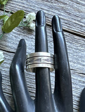 Load image into Gallery viewer, Mens Navajo 925 Sterling Silver Stamped Band Ring. Size 13.5 Handmade. RE