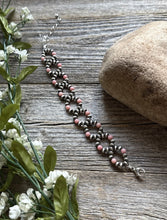 Load image into Gallery viewer, Floral Sterling Silver Pink Conch Pearls Bead Bracelet. 6.5 Inch