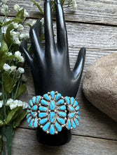 Load image into Gallery viewer, Vintage Pawn Navajo Sterling Silver Blue Turquoise Cluster Cuff Bracelet JW