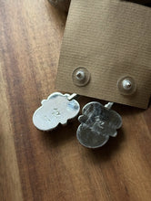 Load image into Gallery viewer, Native American Sterling Silver Kingman Spiderweb Turquoise Earrings Mary Ellen