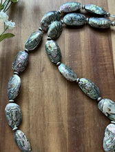 Load image into Gallery viewer, Sterling Silver Black Abalone Shell Flat Saucer Bead Necklace. 24 inch