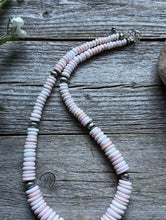 Load image into Gallery viewer, Sterling Silver Graduated Pink Conch Pearls Bead Necklace 18 Inch