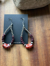Load image into Gallery viewer, Sterling Silver Purple Red Spiny Oyster Pearls Bead Loop Hoop Earrings. 3 Inch