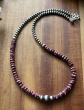 Load image into Gallery viewer, Sterling Silver Purple Spiny Oyster W Multi Bead Pearls Necklace. 18 Inch. Gift