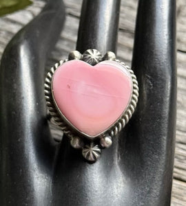 Navajo 925 Sterling Silver Pink Conch Heart Adjustable Ring. AM