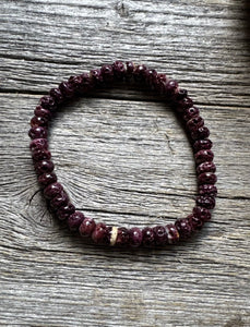 Purple Spiny Oyster Shell 7 Inch Stretch Bead Bracelet Gift