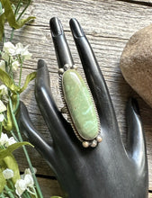 Load image into Gallery viewer, Native American Sterling Silver Green Turquoise Ring. Size 8. AL
