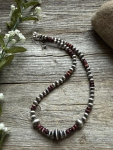 Load image into Gallery viewer, Purple Spiny Oyster Multi Graduated Sterling Silver Pearls Bead Necklace 18 inch