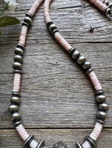 Southwestern Sterling Silver Pink Conch Bead Necklace. 22 Inch
