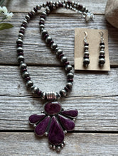 Load image into Gallery viewer, Navajo Sterling Silver Purple Spiny Oyster Pendant Necklace Earrings Set