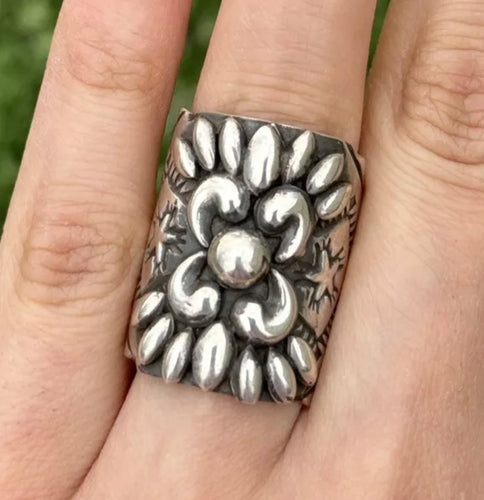 Delbert Gordon 925 Sterling Silver Stamped Ring. Navajo Size 8 Handmade