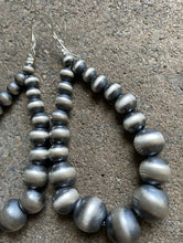 Load image into Gallery viewer, Sterling Silver Graduated Pearls Bead Earrings. 5mm-12mm