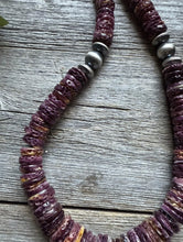 Load image into Gallery viewer, Sterling Silver Graduated Purple Spiny Oyster W Pearls Saucer Bead Necklace. 18”