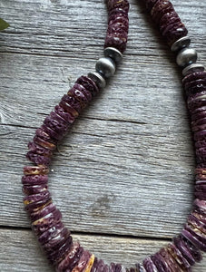 Sterling Silver Graduated Purple Spiny Oyster W Pearls Saucer Bead Necklace. 18”