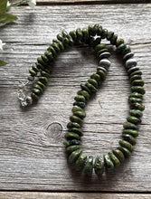 Load image into Gallery viewer, Sterling Silver Green Turquoise Nuggets W Pearls Bead Necklace. 18 Inch