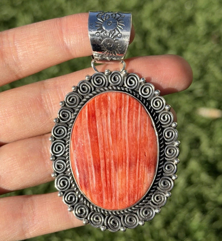 Native American Navajo Sterling Silver Orange Red Spiny Oyster Pendant Etta