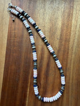 Load image into Gallery viewer, Sterling silver pink conch bead necklace 18inch