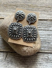 Load image into Gallery viewer, Navajo Native American Sterling Silver Stamped Handmade Earrings T O White